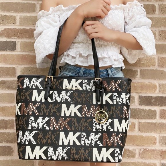 NWT Michael Kors Handbag💕Gaby’sBags - Picture 3 of 5